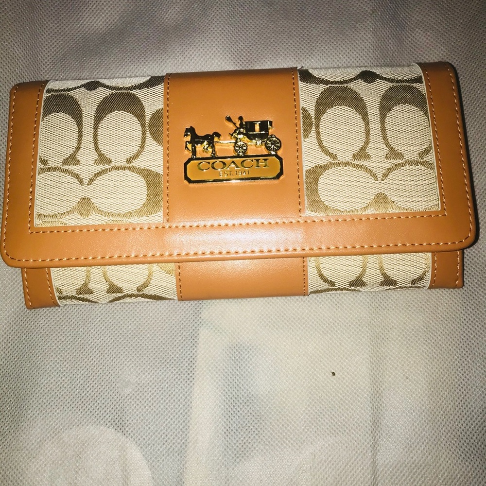 Coach wallet